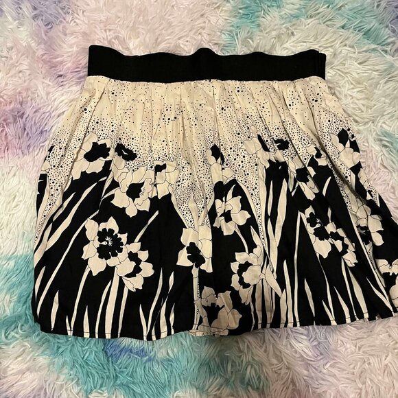Forever 21 Skirt Medium - Picture 1 of 5